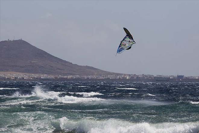 Back loop from philip Koster - PWA Pozo Gran Canaria World Cup 2011  ©  John Carter / PWA http://www.pwaworldtour.com